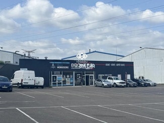 Plus de détails pour Local commercial à louer