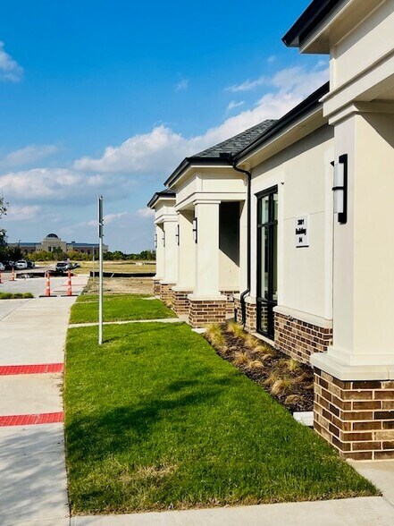 3801 N Central Expy, McKinney, TX à vendre - Photo de l’immeuble – Image 3 sur 23