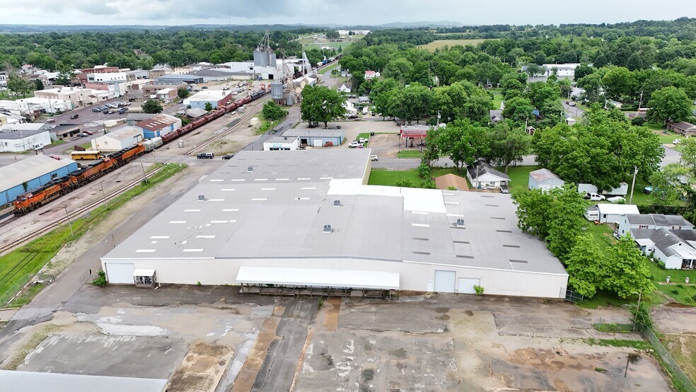 102 S Main St, Mountain Grove, MO à vendre - Photo de l’immeuble – Image 3 sur 10