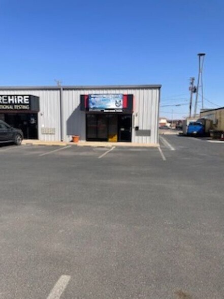 3241 Franklin Ave, Midland, TX à louer - Photo de l’immeuble – Image 1 sur 10