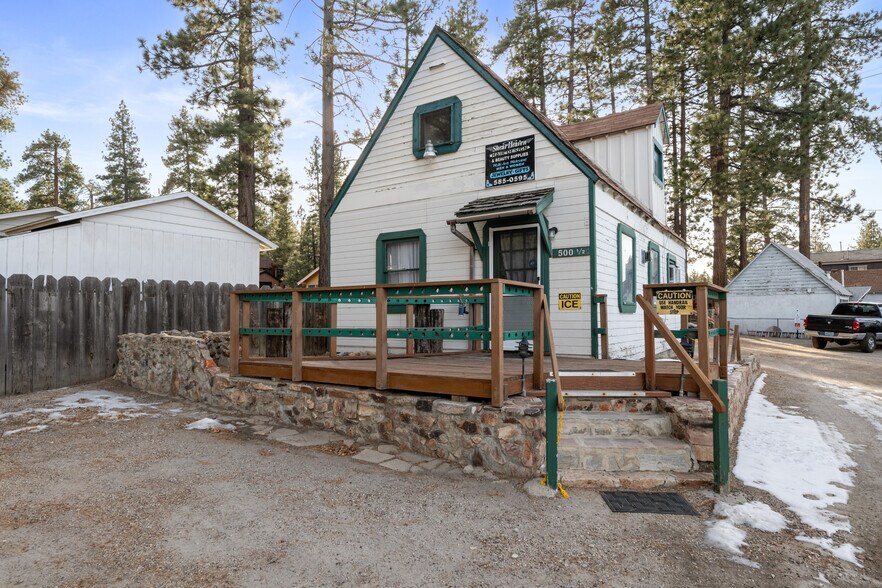 500 W Big Bear Blvd, Big Bear City, CA à vendre - Photo de l’immeuble – Image 2 sur 25