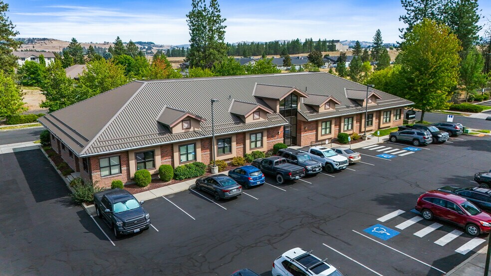 1131 E Westview Ct, Spokane, WA à louer - Photo de l’immeuble – Image 3 sur 35