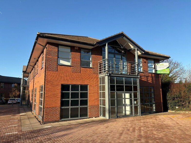 Ruddington Ln, Nottingham à louer - Photo de l’immeuble – Image 1 sur 6