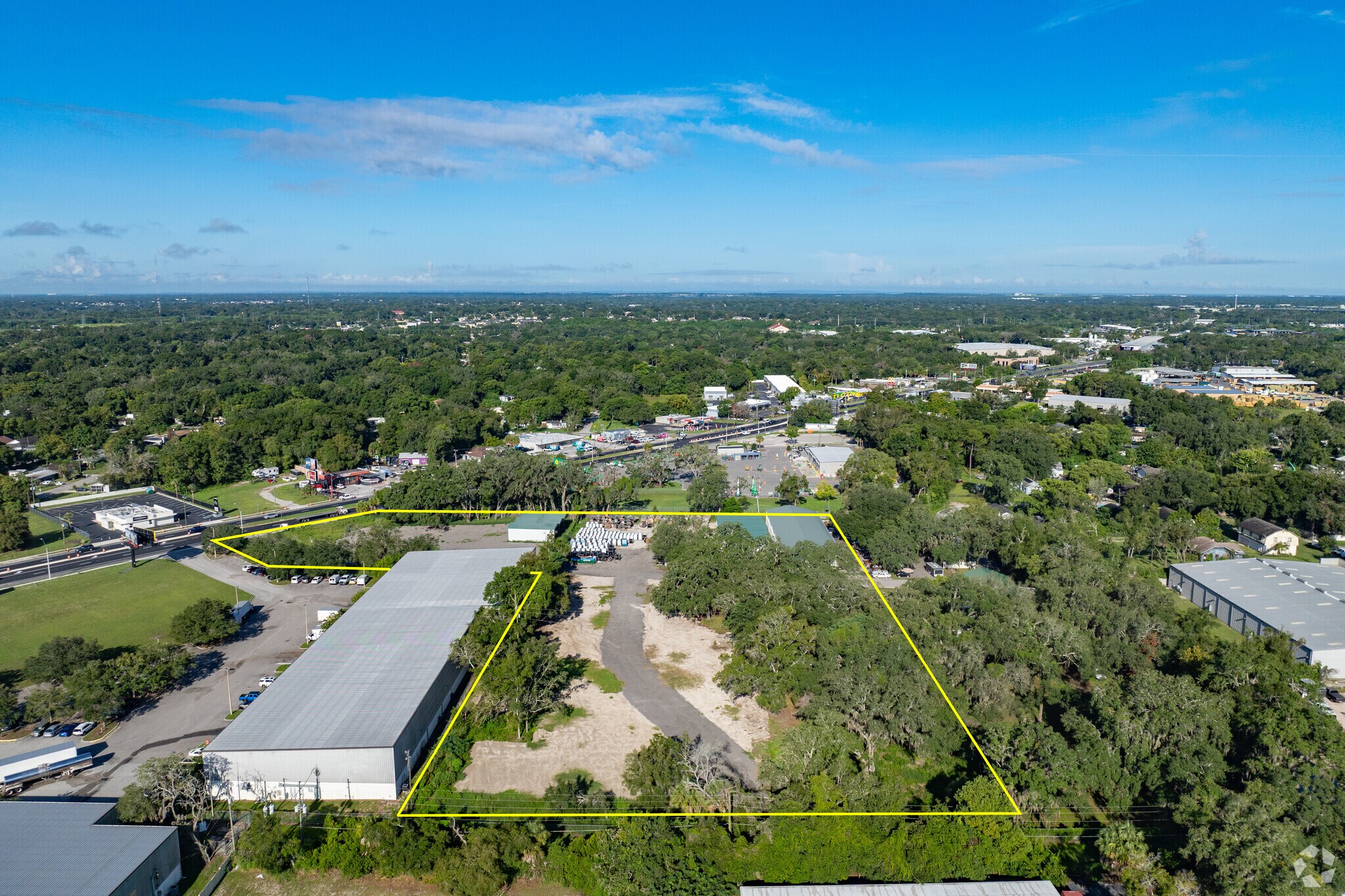 6620 N Orange Blossom Trl, Orlando, FL à louer Photo de l’immeuble– Image 1 sur 30