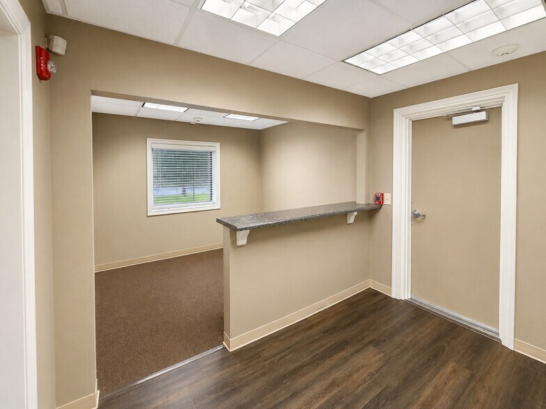901 E Loula St, Olathe, KS à vendre - Hall d’entrée – Image 3 sur 3