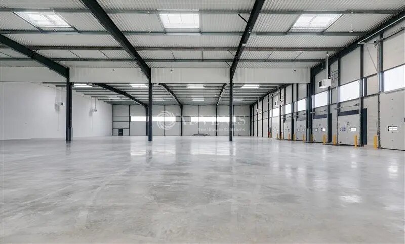 Industriel/Logistique dans La Courneuve à louer - Photo de l’immeuble – Image 3 sur 11