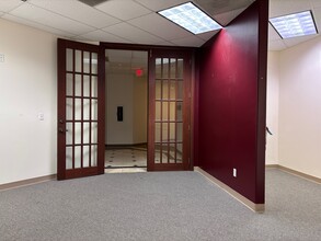 6302 W Broadway St, Pearland, TX à louer Photo de l’immeuble– Image 1 sur 6