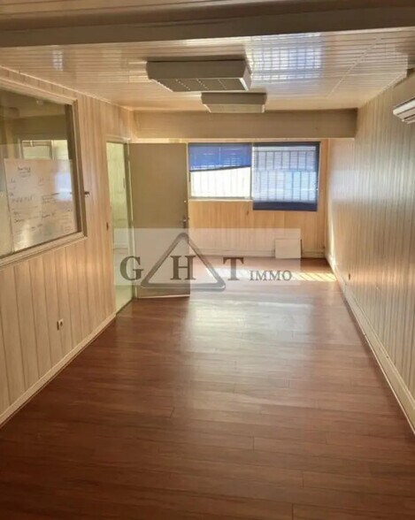 Local commercial dans Épinay-sur-Seine à louer - Photo de l’immeuble – Image 3 sur 4