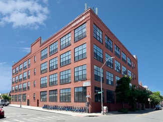 Plus de détails pour 538 Johnson Ave, Brooklyn, NY - Local d'activités à louer