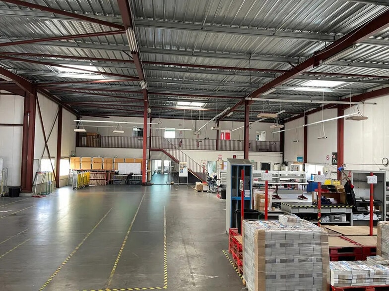 Local d’activités dans Marseille à louer - Photo intérieure – Image 3 sur 13