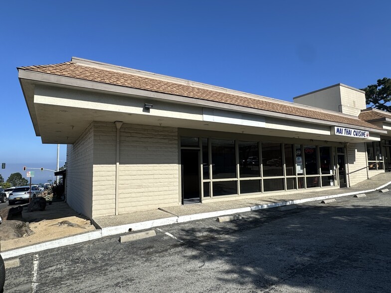 1219 Forest Ave, Pacific Grove, CA à louer - Photo de l’immeuble – Image 3 sur 6