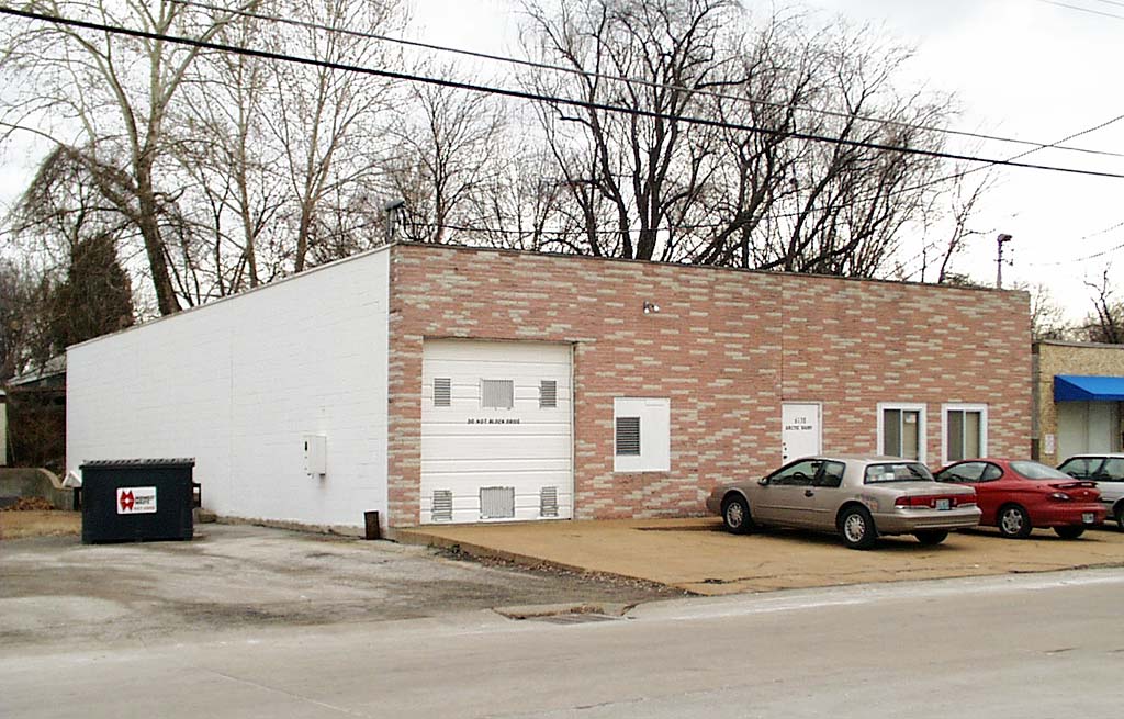 6138 Madison, Berkeley, MO à vendre Photo principale– Image 1 sur 9