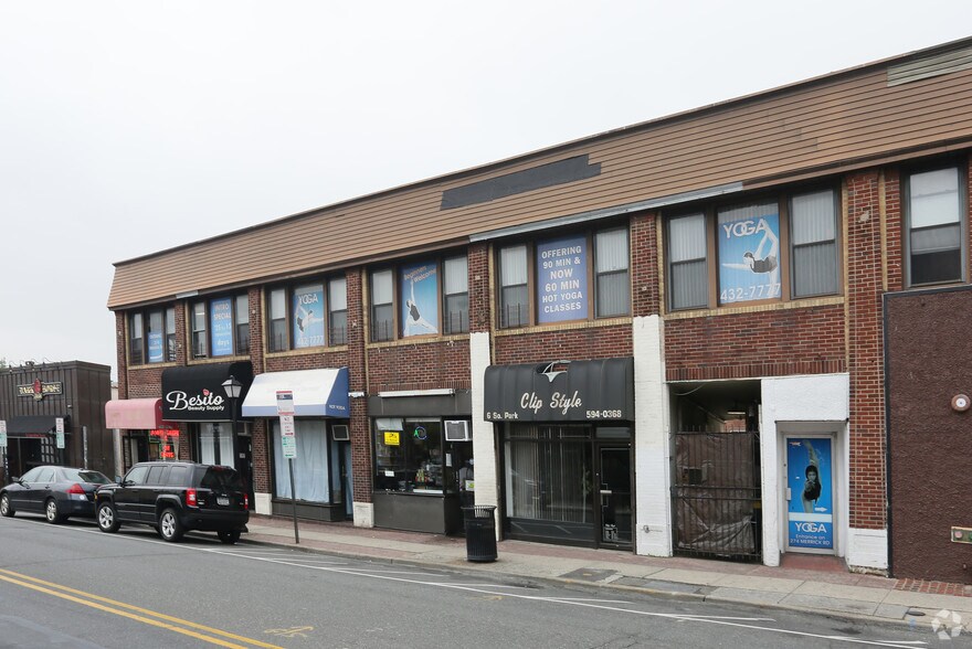 266-274 Merrick Rd, Rockville Centre, NY à louer - Photo de l’immeuble – Image 3 sur 7