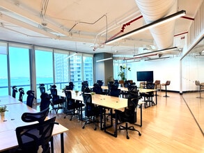 1100 Brickell Bay Dr, Miami, FL à louer Photo intérieure– Image 2 sur 5