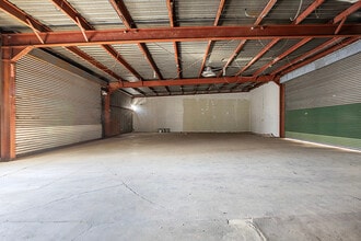 2585-2595 W Pico Blvd, Los Angeles, CA à louer Photo intérieure– Image 2 sur 16