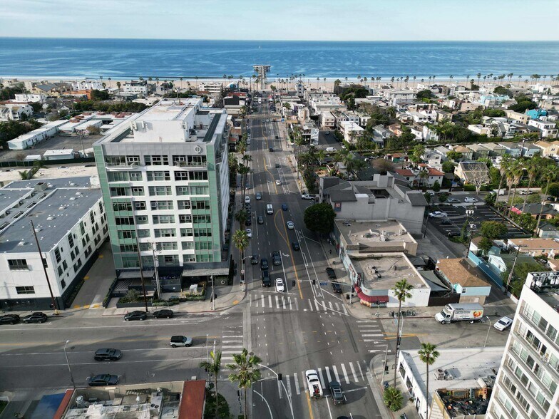 333-337 Washington Blvd, Venice, CA à vendre - Aérien – Image 3 sur 24
