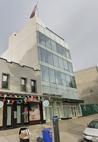 13872 Queens Blvd, Jamaica, NY à louer - Photo de l’immeuble – Image 2 sur 8
