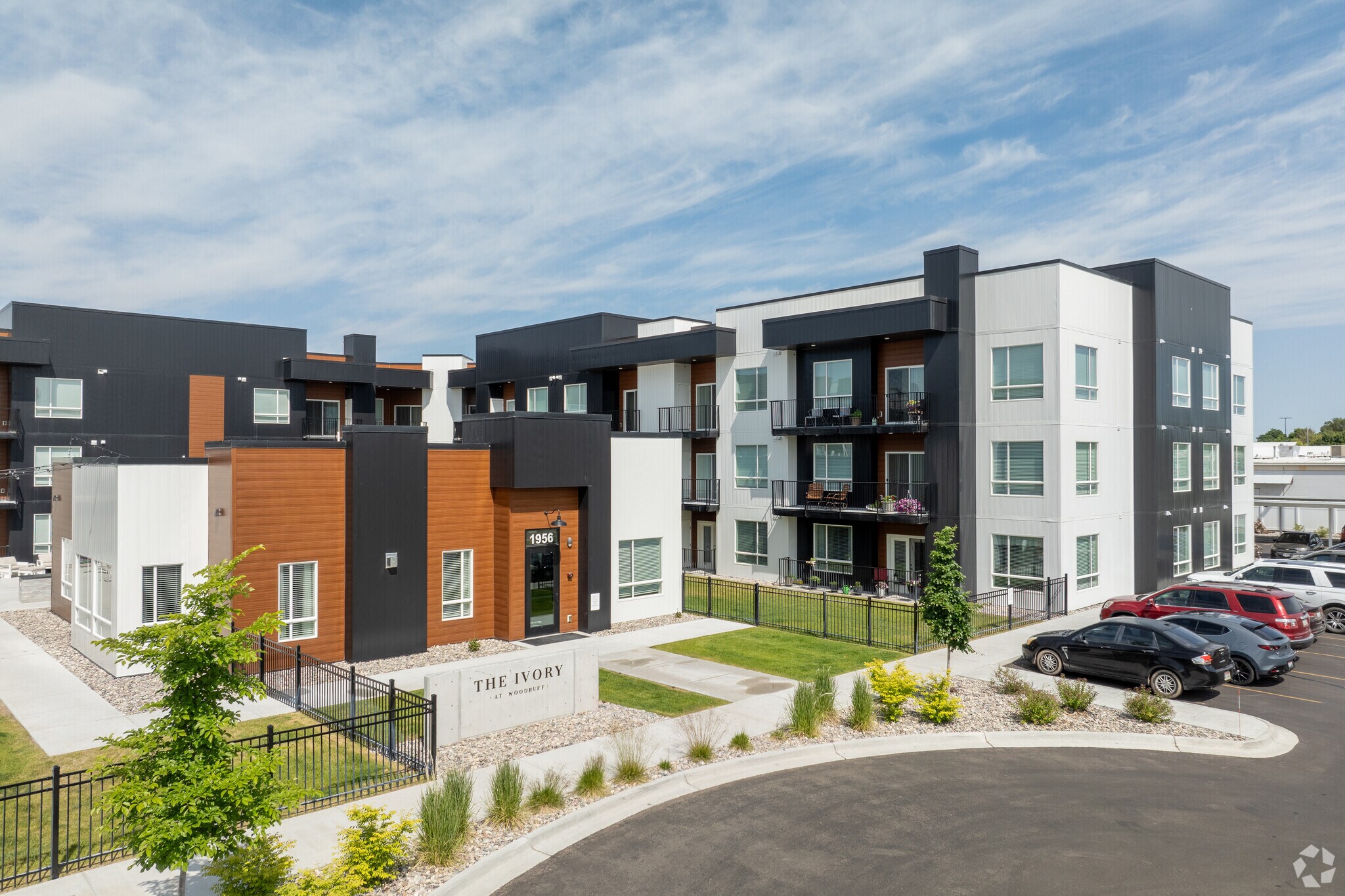 1915 S Woodruff Ave, Idaho Falls, ID à vendre Photo de l’immeuble– Image 1 sur 52