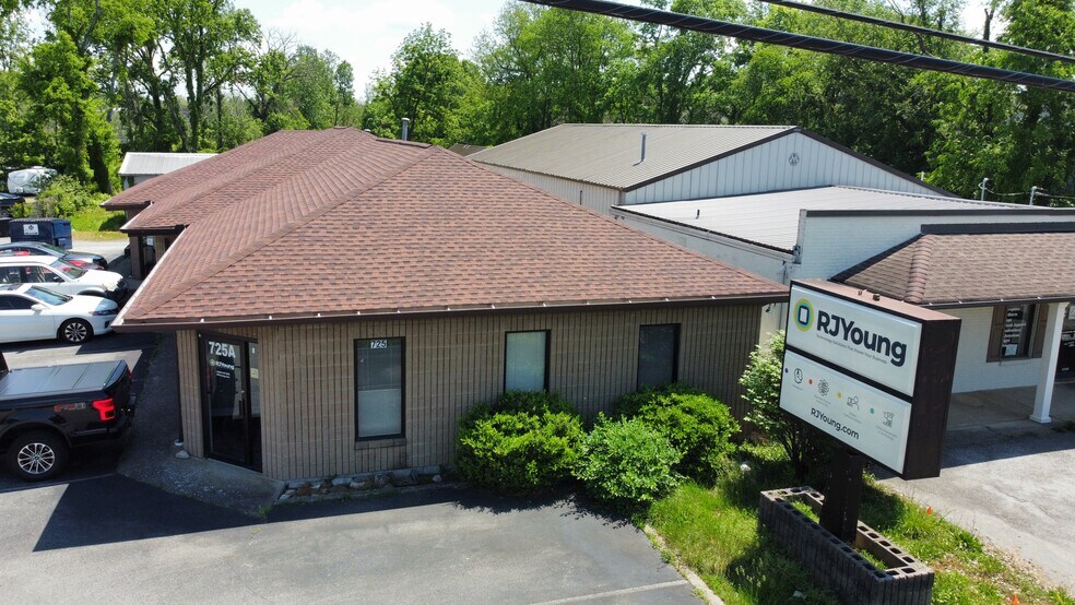 725 S Church St, Murfreesboro, TN à vendre - Photo de l’immeuble – Image 3 sur 29