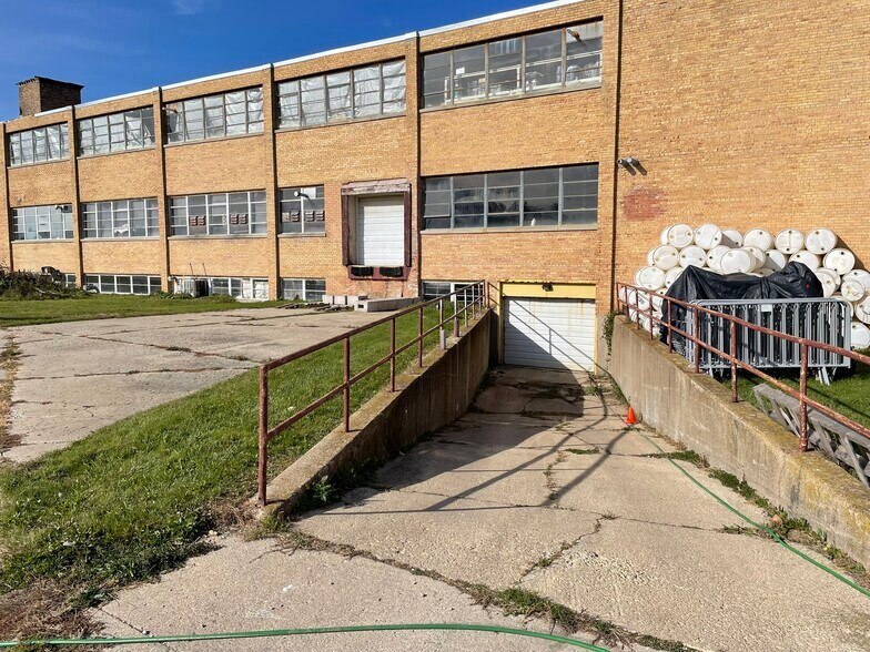 1600-1660 Pleasant St, Dekalb, IL à louer - Photo de l’immeuble – Image 3 sur 13