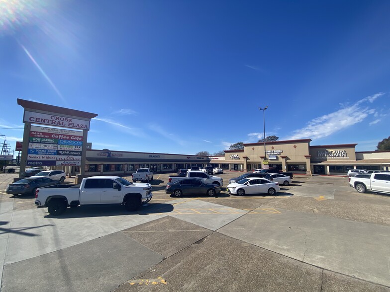 3500-3536 FM 365, Nederland, TX à louer - Photo de l’immeuble – Image 3 sur 27
