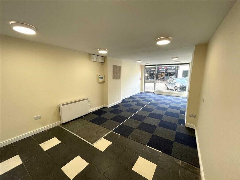 9-11 Dunstall St, Scunthorpe à louer - Photo de l’immeuble – Image 3 sur 7