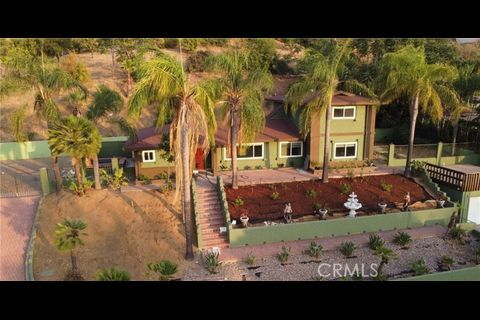 470 E Crescent Ave, Redlands, CA à vendre - Aérien – Image 2 sur 37