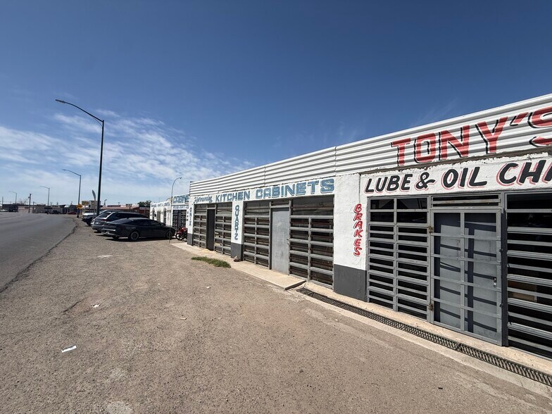 8756 Alameda Ave, El Paso, TX à vendre - Photo de l’immeuble – Image 3 sur 13