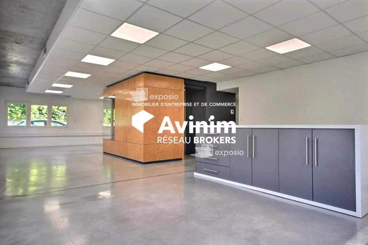 Bureau dans Meylan à louer Photo de l’immeuble– Image 1 sur 14