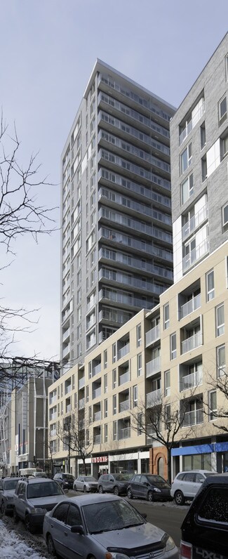 Plus de détails pour 2173 Rue Sainte-Catherine O, Montréal, QC - Logement à vendre