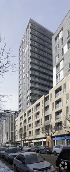 2173 Rue Sainte-Catherine O, Montréal, QC à vendre - Photo principale – Image 1 sur 8