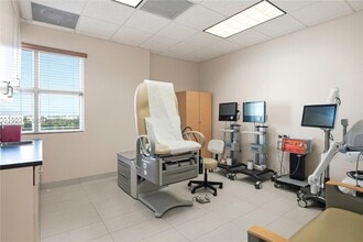 3650 NW 82nd Ave, Doral, FL à louer Photo intérieure– Image 2 sur 9