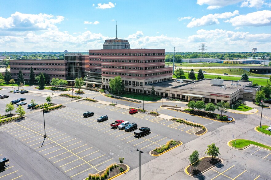 2855 Campus Dr, Minneapolis, MN à louer - Photo de l’immeuble – Image 1 sur 3