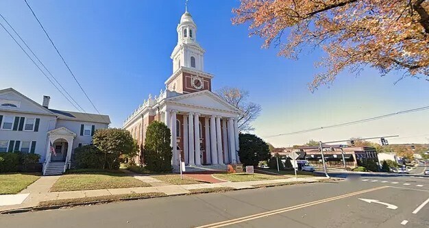 164 Deer Hill Ave, Danbury, CT à louer Photo principale– Image 1 sur 2