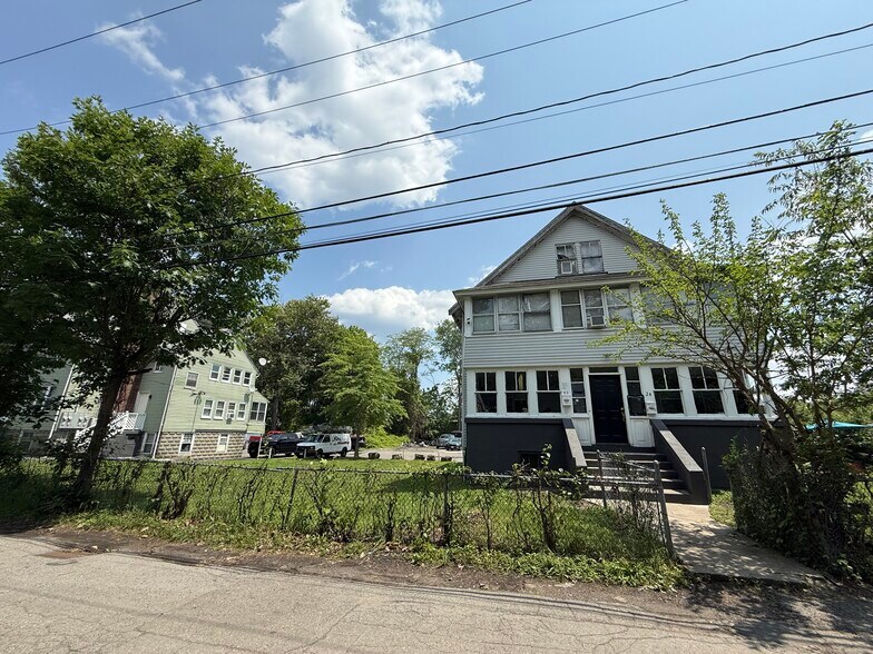 22-24 Beaver Ct, Framingham, MA à vendre - Photo principale – Image 1 sur 3
