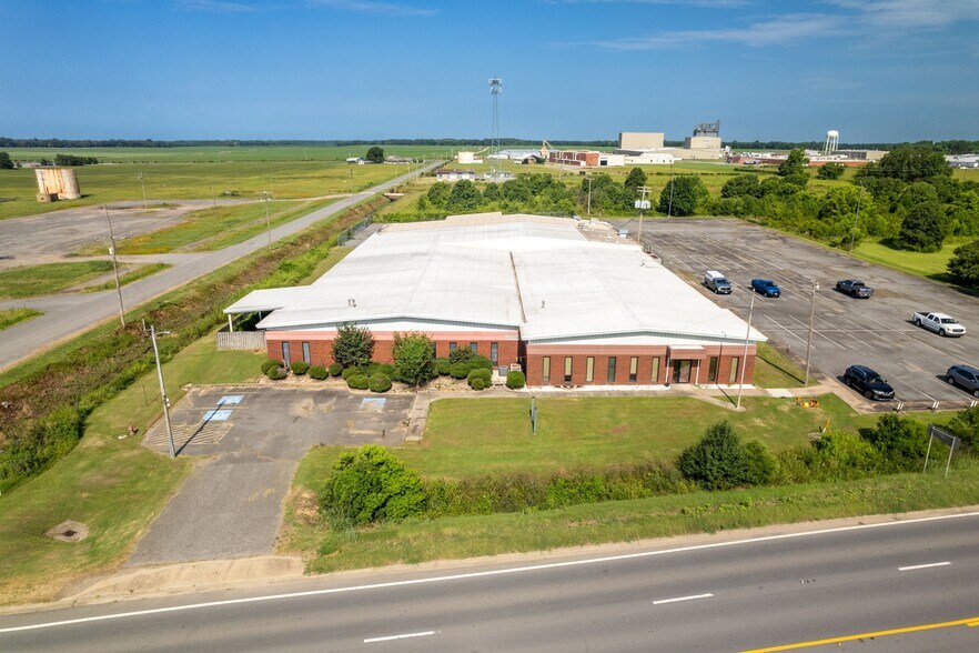 996 US-65, Dumas, AR à vendre - Photo de l’immeuble – Image 2 sur 62