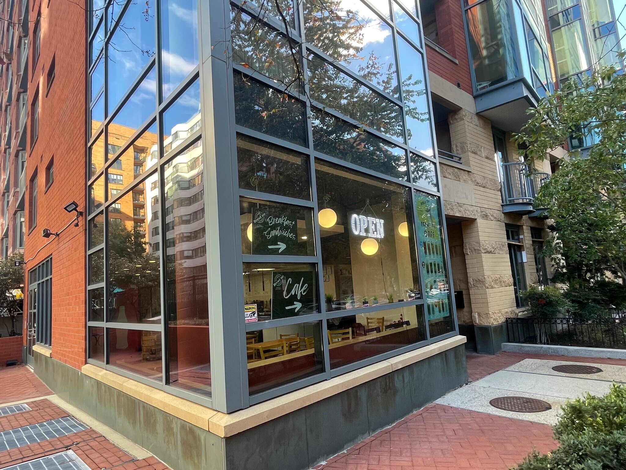 1117 10th St NW, Washington, DC à vendre Photo de l’immeuble– Image 1 sur 5