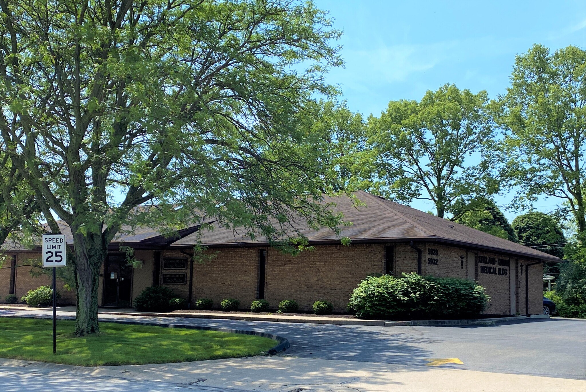 5928-5932 Springboro Pike, Dayton, OH à louer Photo principale– Image 1 sur 8