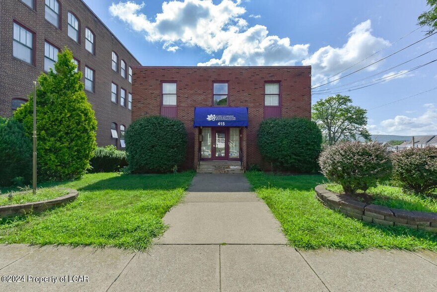 415 N Main St, Wilkes Barre, PA à vendre - Photo de l’immeuble – Image 1 sur 24