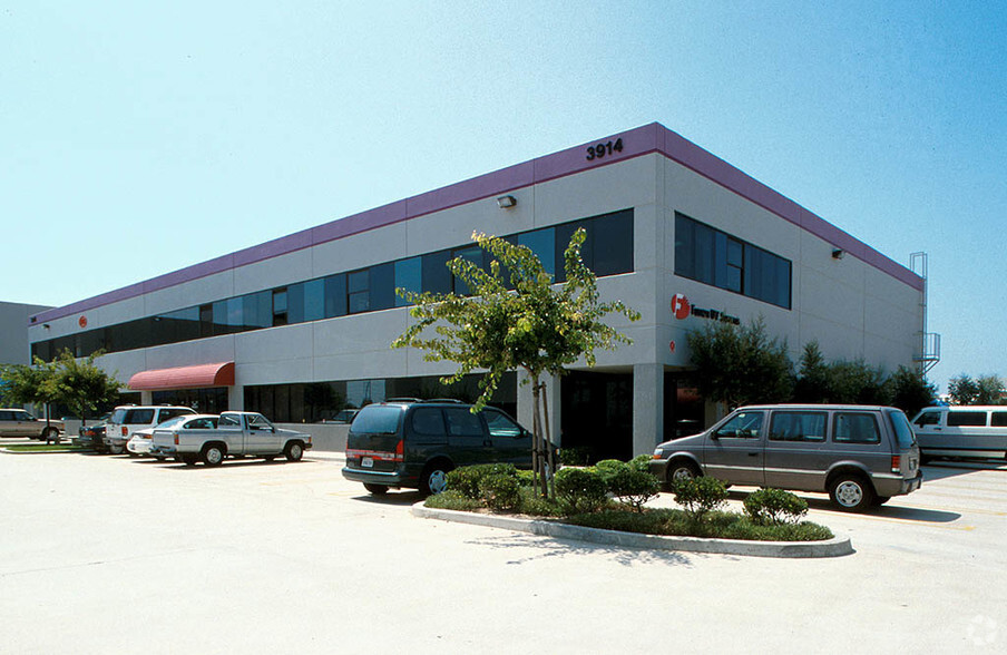 3882 Del Amo Blvd, Torrance, CA à louer - Photo principale – Image 2 sur 9