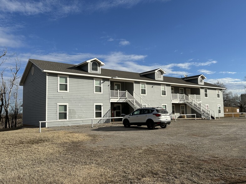101 S 6th St, Pond Creek, OK à vendre - Photo de l’immeuble – Image 3 sur 8