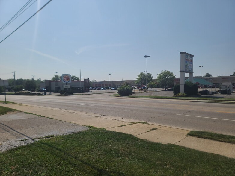 1231 E Central Ave, Miamisburg, OH à vendre - Photo de l’immeuble – Image 3 sur 4