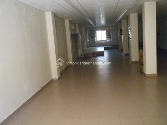 Local commercial dans Cáceres, Cáceres à louer - Photo de l’immeuble – Image 1 sur 19