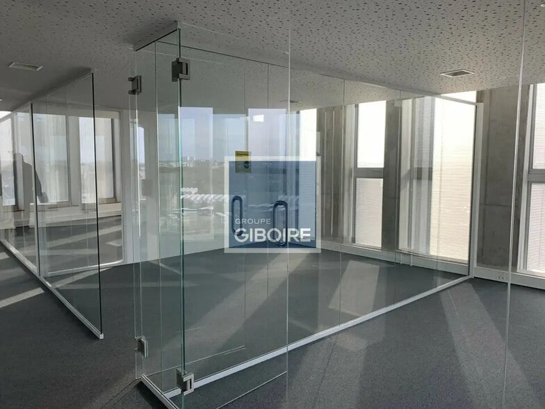 Bureau dans Angers à louer - Photo de l’immeuble – Image 1 sur 6