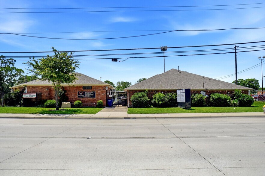 8202 Elam Rd, Dallas, TX à louer - Photo de l’immeuble – Image 2 sur 18