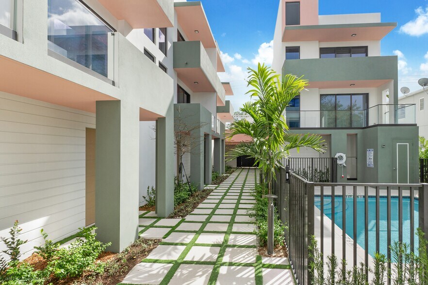 721 SW 11th St, Miami, FL à vendre - Photo de l’immeuble – Image 2 sur 61