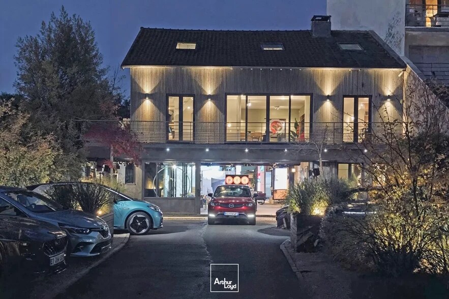 165 Bis Avenue Du 18 Juin 1940, Rueil-Malmaison à vendre - Photo de l’immeuble – Image 1 sur 8