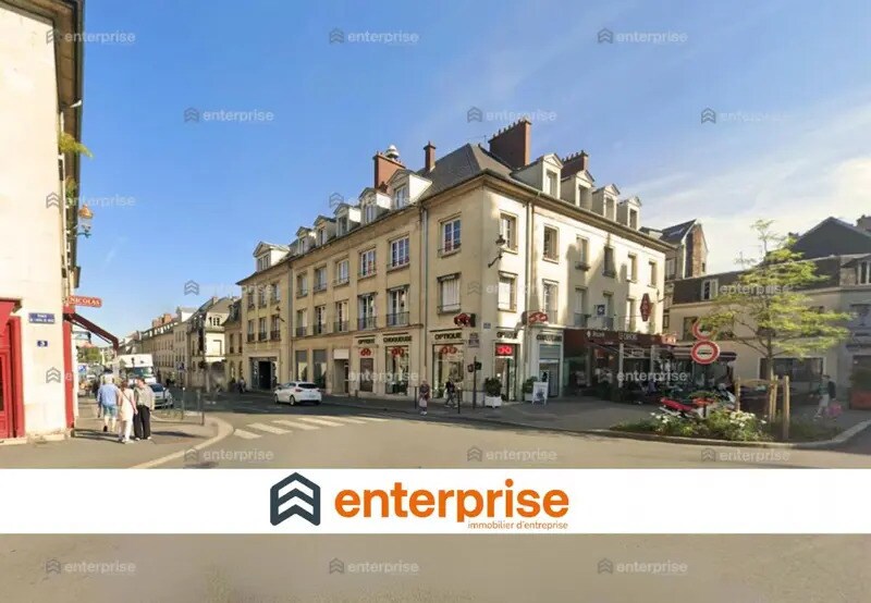 Local commercial dans Compiègne à louer Photo de l’immeuble– Image 1 sur 2