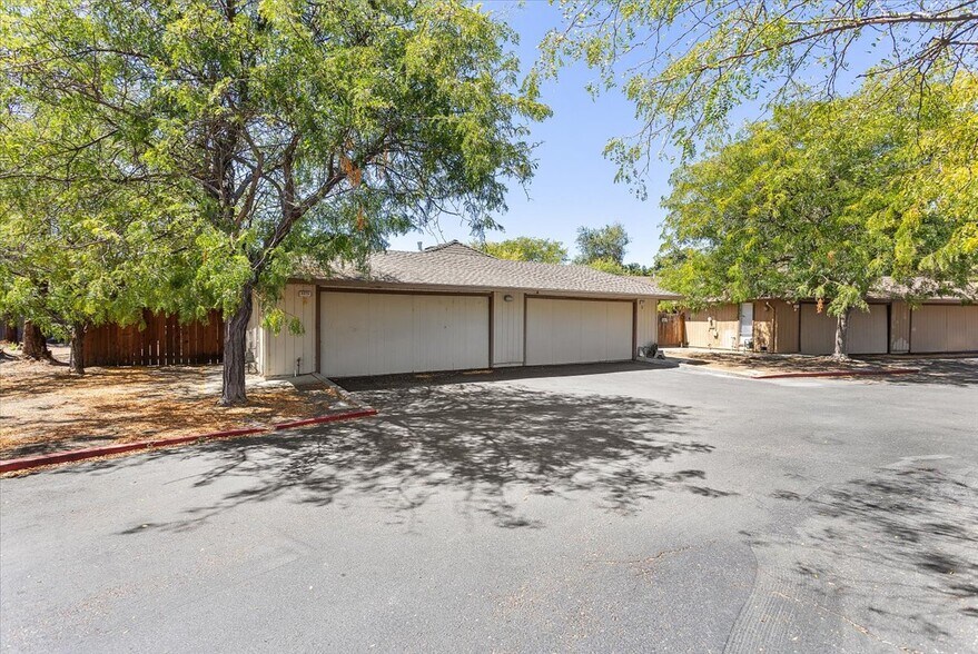 2275 Whitman Rd, Concord, CA à vendre - Photo de l’immeuble – Image 2 sur 33