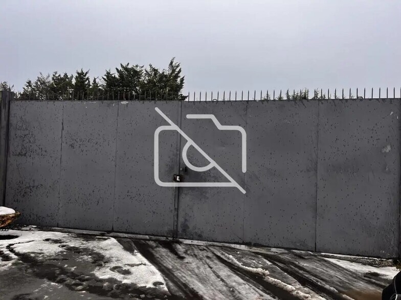 Terrain dans Varennes-Jarcy à louer - Photo de l’immeuble – Image 3 sur 3